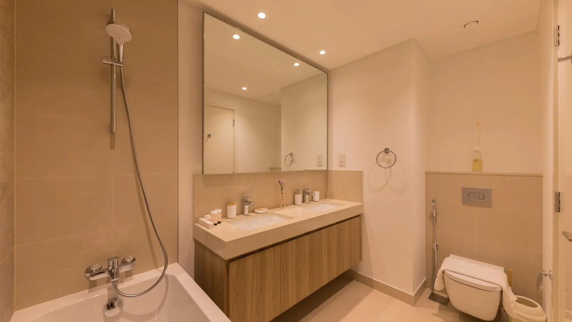 3Br And Maids Burj Khalifa And Fountain View For 8 Guests Apartment Dubai