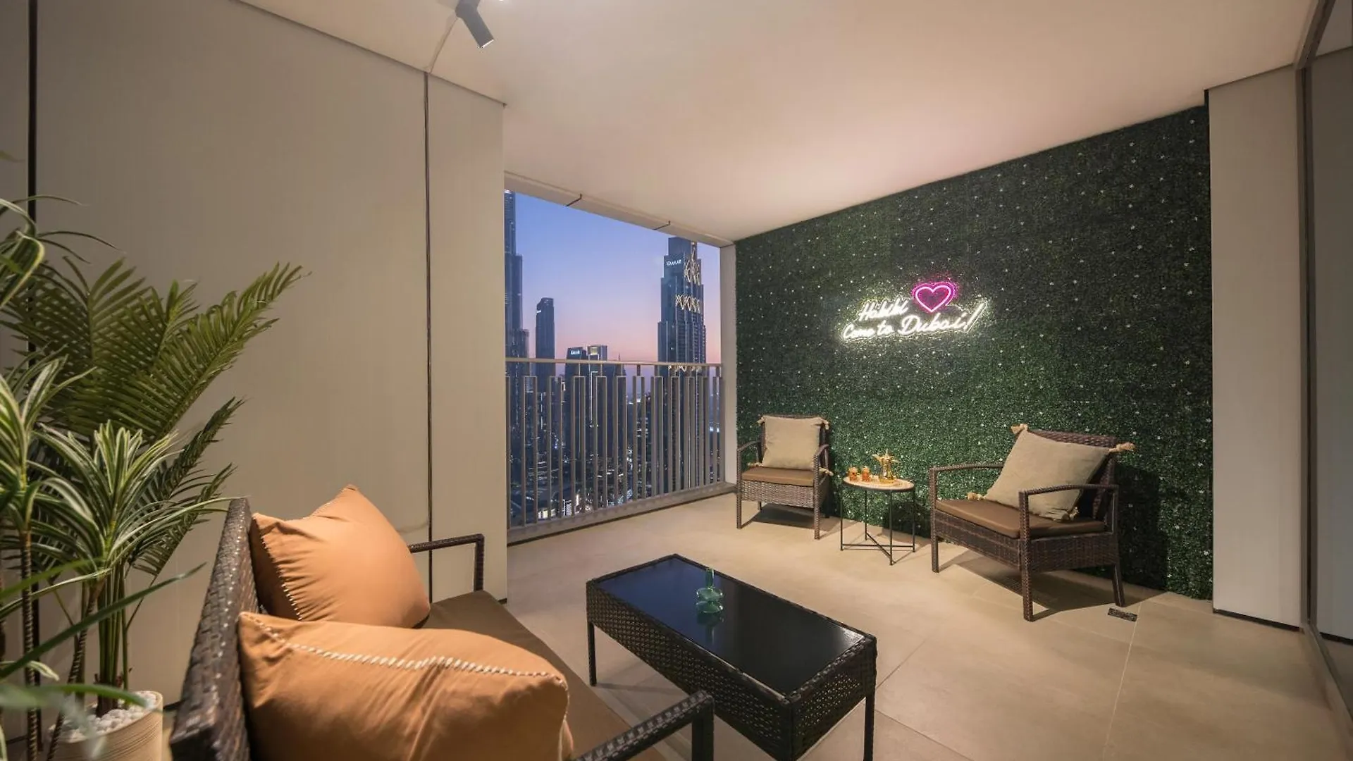 3Br And Maids Burj Khalifa And Fountain View For 8 Guests Apartment Dubai 0*,