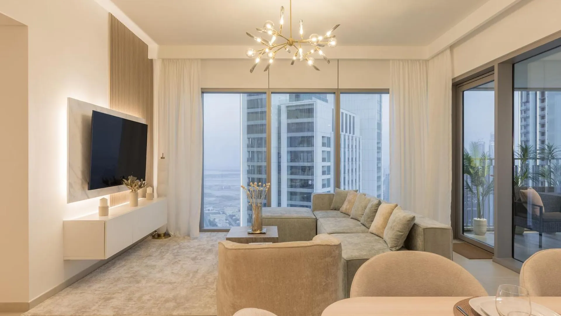 Apartmán 3Br And Maids Burj Khalifa And Fountain View For 8 Guests Dubaj